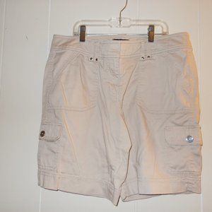 White Horse/ Black Market khaki shorts size 8